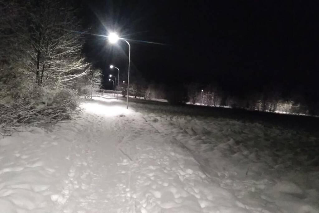 Nowoczesne Mieszkanie Blisko Natury I Sklepu Biedronka Karpacz Esterno foto